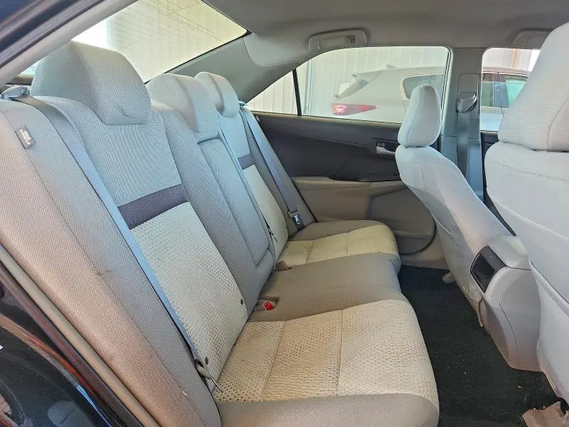 2014 TOYOTA CAMRY LE  