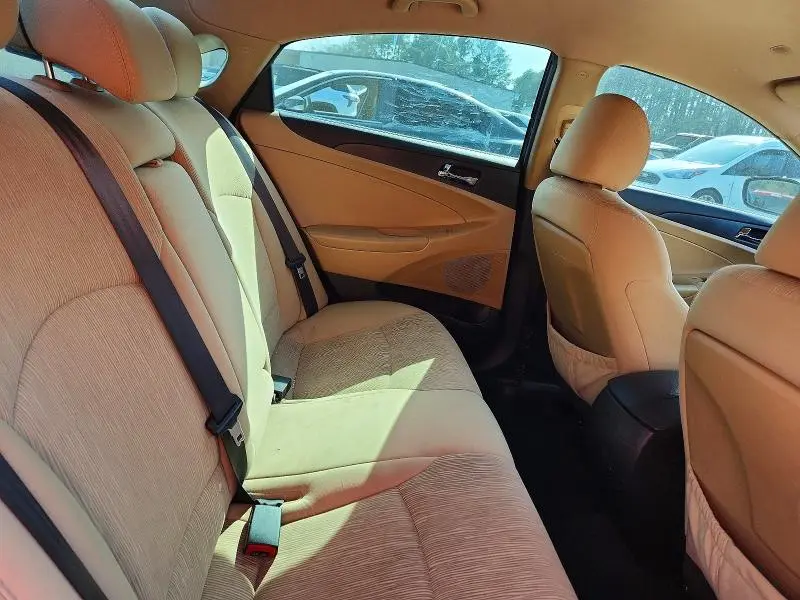 2012 HYUNDAI SONATA GLS  