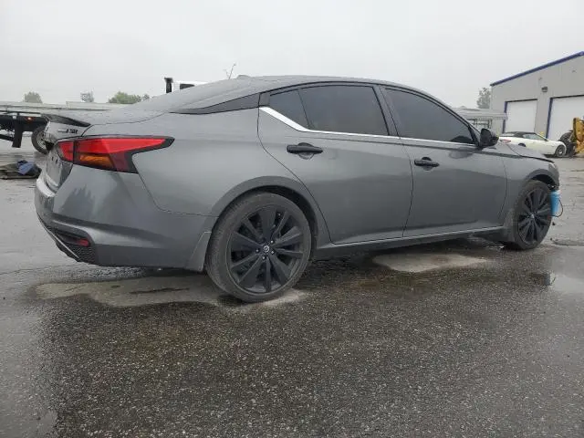 2022 NISSAN ALTIMA SR  