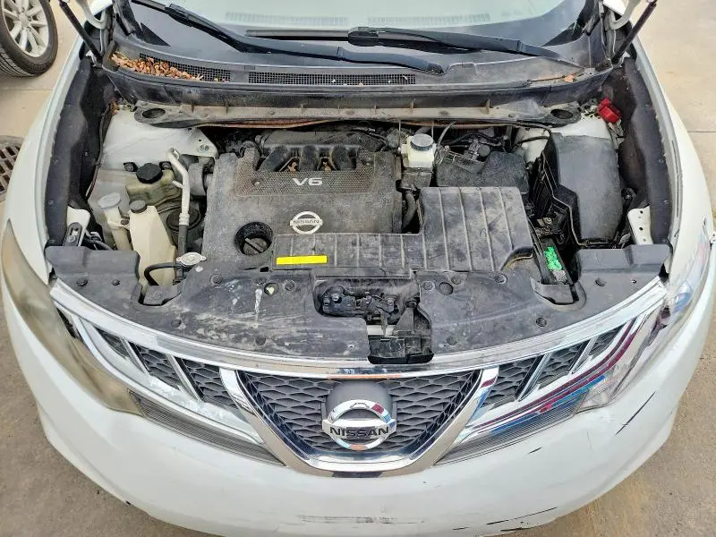 2011 NISSAN MURANO S  