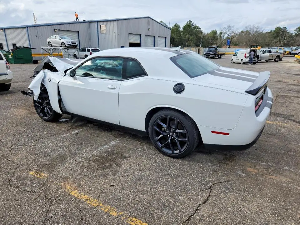2023 DODGE CHALLENGER SXT  