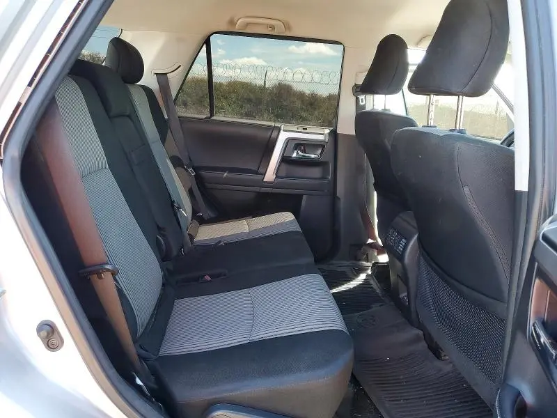 2023 TOYOTA 4RUNNER SR5  
