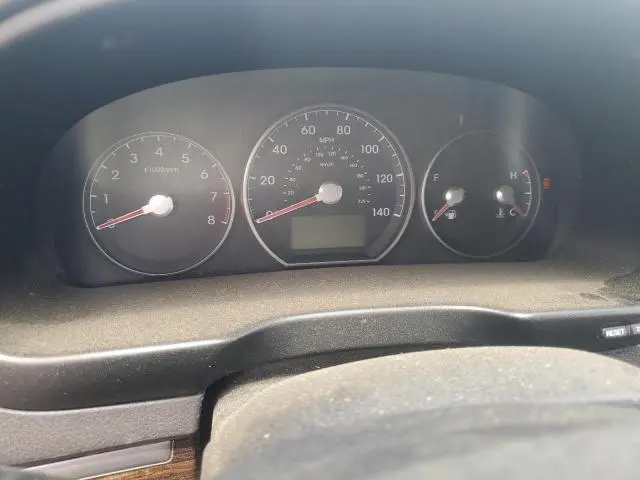 2010 HYUNDAI SANTA FE SE  