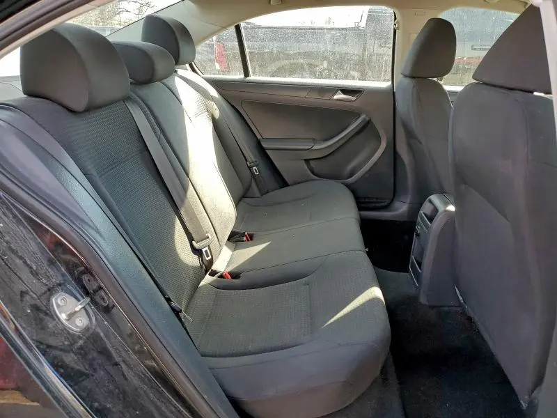 2015 VOLKSWAGEN JETTA BASE  