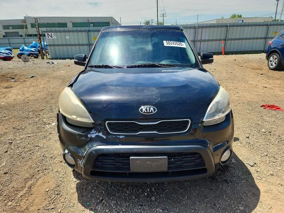 2013 KIA SOUL +  