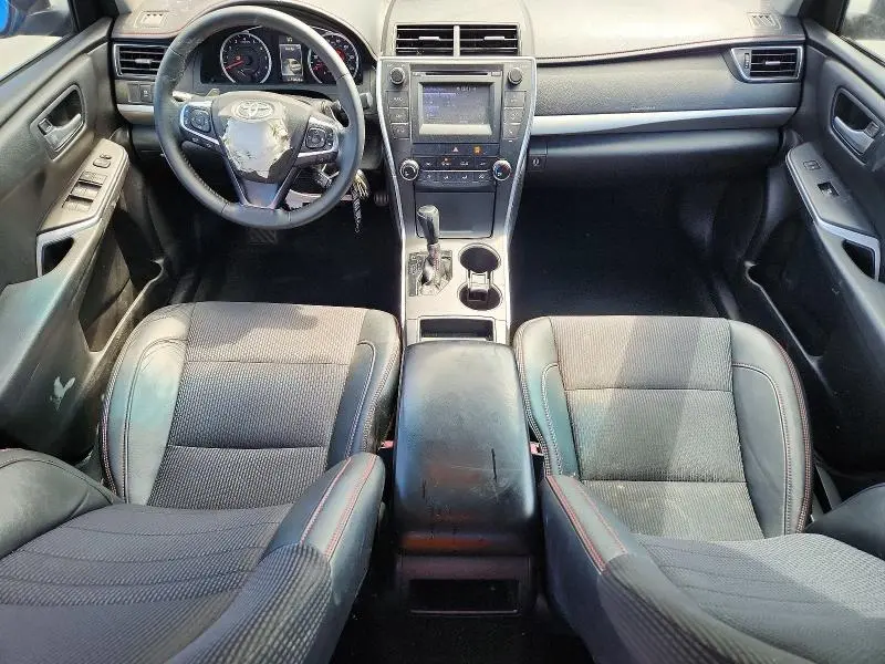 2017 TOYOTA CAMRY SE  