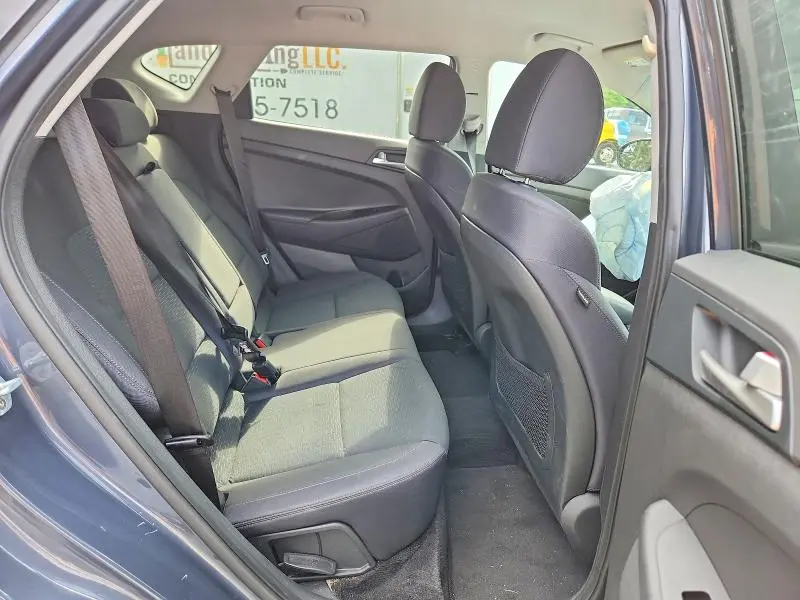 2020 HYUNDAI TUCSON SE  