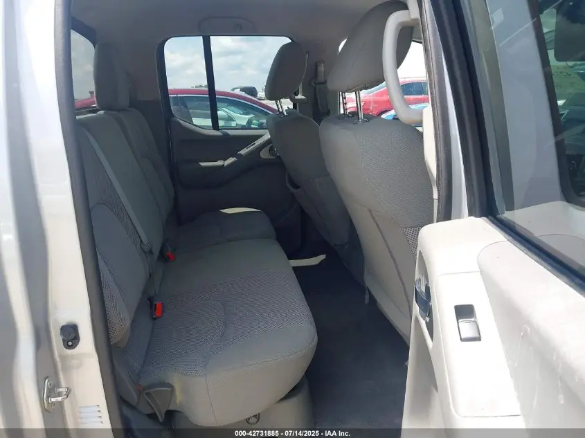 2019 NISSAN FRONTIER SV