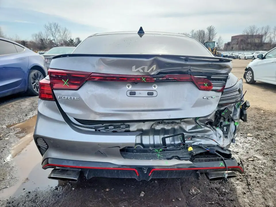 2023 KIA FORTE GT  