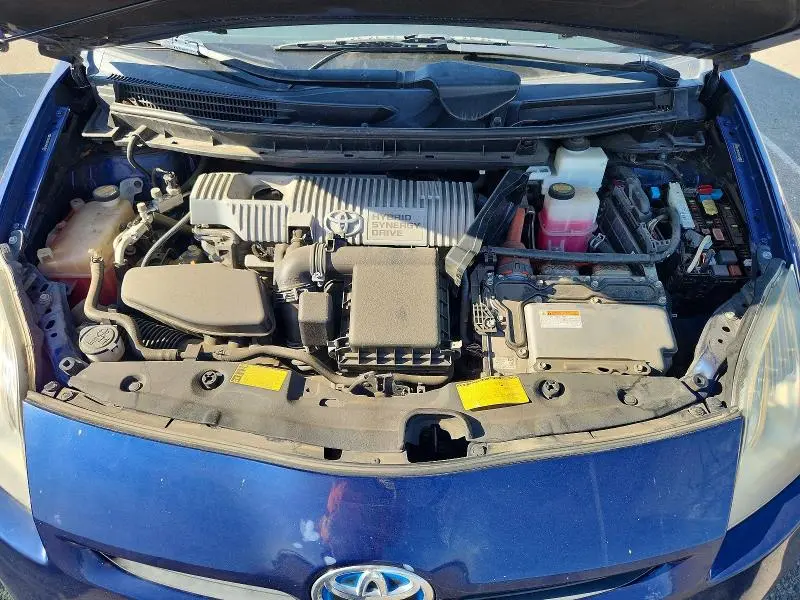 2011 TOYOTA PRIUS TWO  