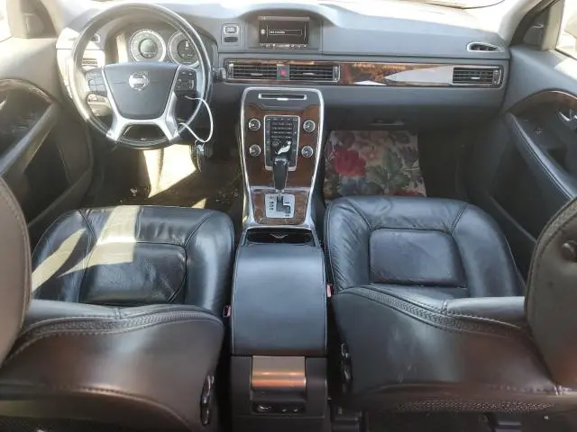 2012 VOLVO XC70 3.2  