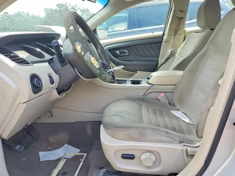 2011 FORD TAURUS SE  
