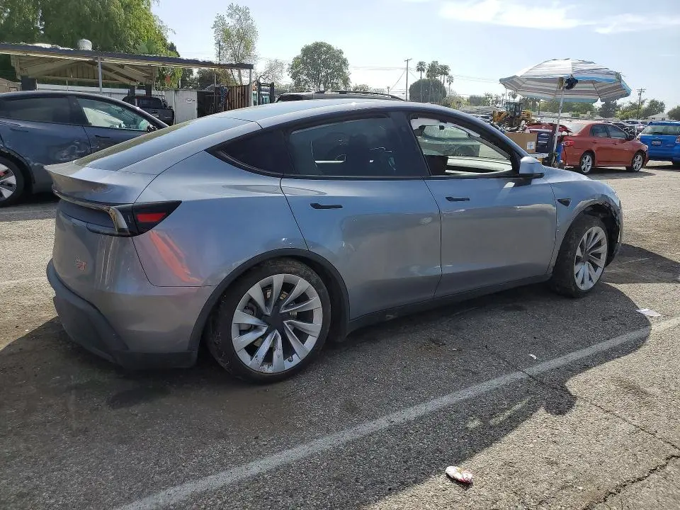 2026 TESLA MODEL Y   
