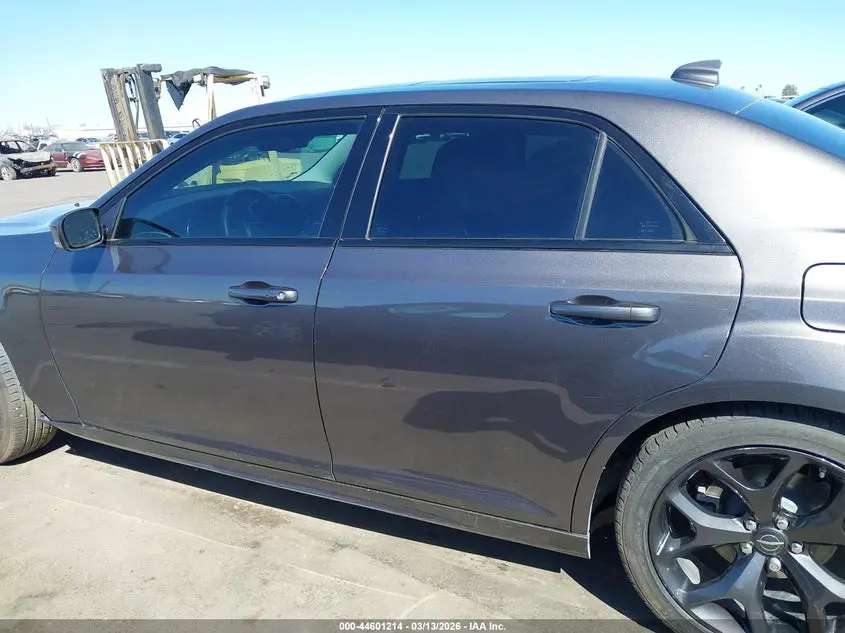2022 CHRYSLER 300 TOURING L