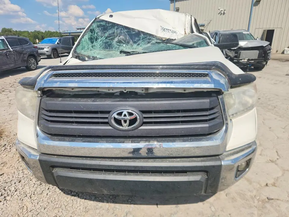 2015 TOYOTA TUNDRA SR5  