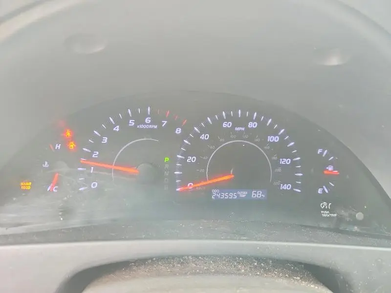 2011 TOYOTA CAMRY LE  