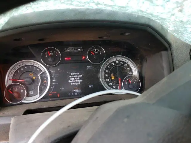 2019 RAM 1500 CLASSIC SLT  