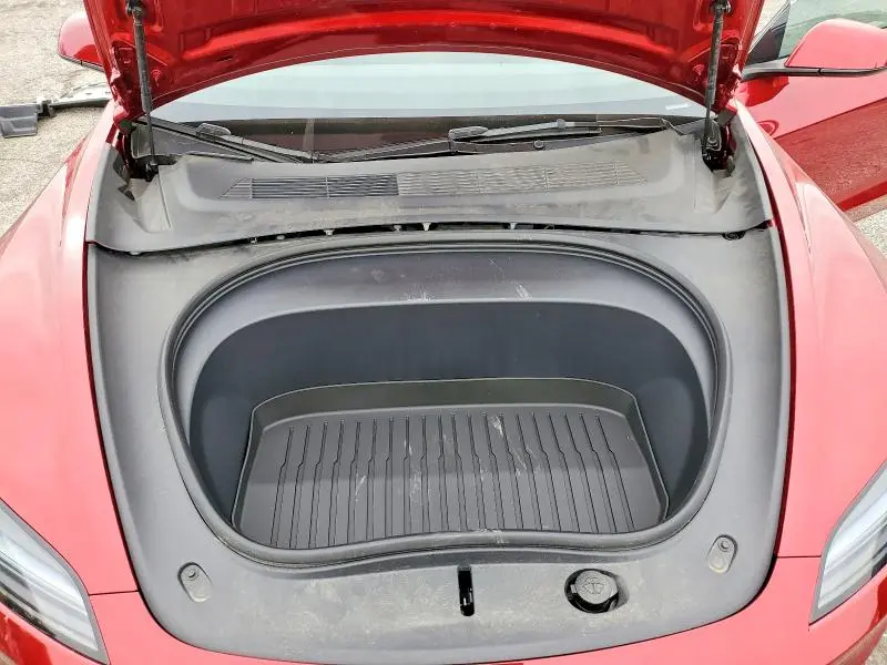 2025 TESLA MODEL 3   