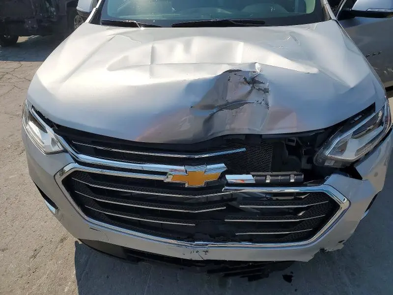 2020 CHEVROLET TRAVERSE LT  