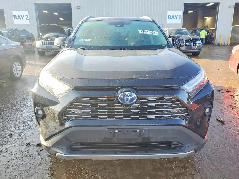 2022 TOYOTA RAV4 LIMITED  