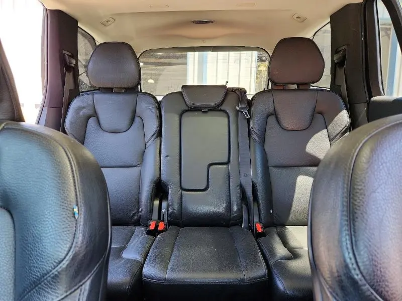 2019 VOLVO XC90 T6 MOMENTUM  