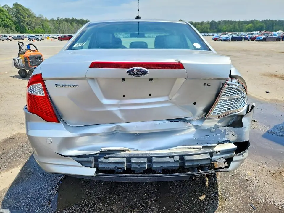 2011 FORD FUSION SE  