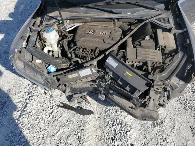 2017 VOLKSWAGEN PASSAT SE  