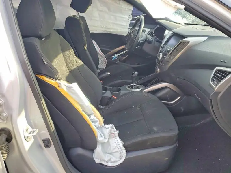 2017 HYUNDAI VELOSTER   