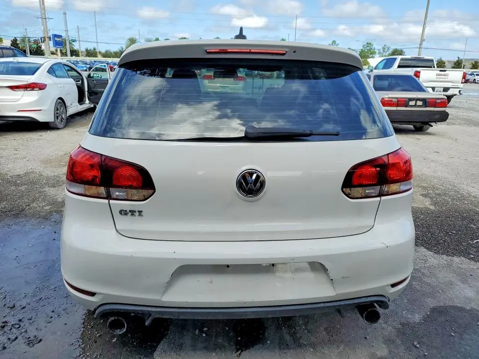 2013 VOLKSWAGEN GTI   
