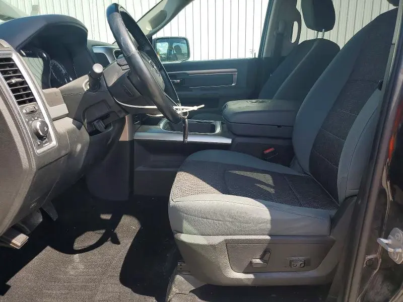 2018 RAM 1500 SLT  