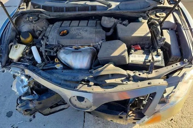 2011 TOYOTA CAMRY SE  