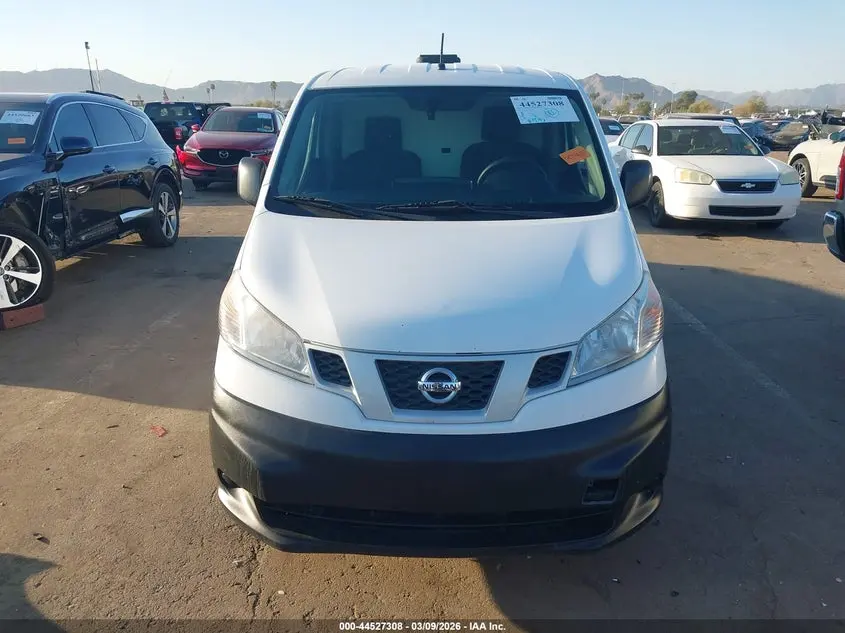 2019 NISSAN NV200 S