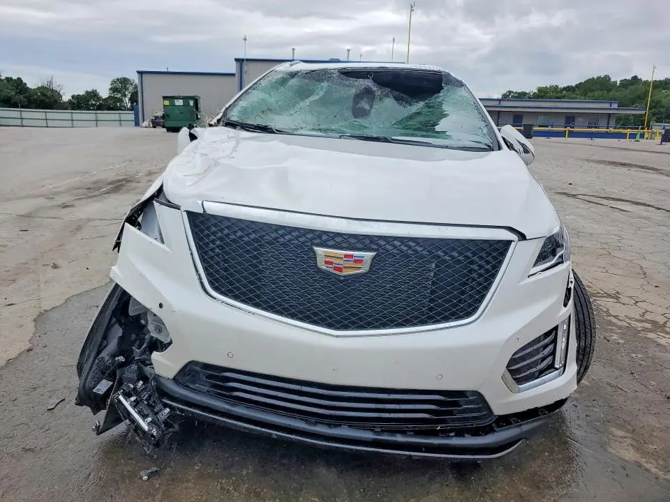 2025 CADILLAC XT5 SPORT  