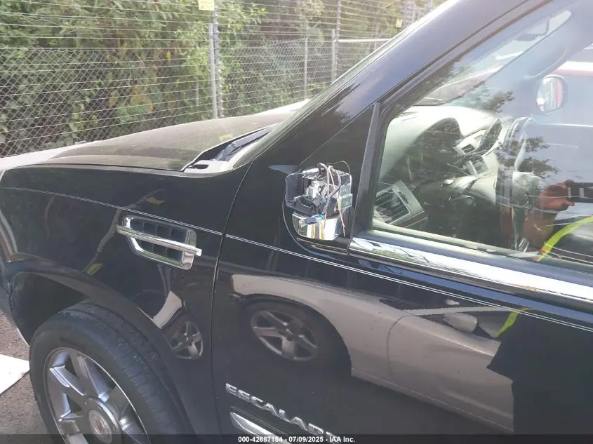2014 CADILLAC ESCALADE ESV LUXURY