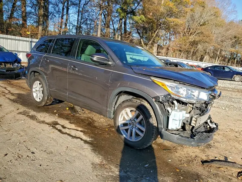 2016 TOYOTA HIGHLANDER LE  