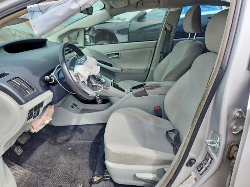 2014 TOYOTA PRIUS TWO  