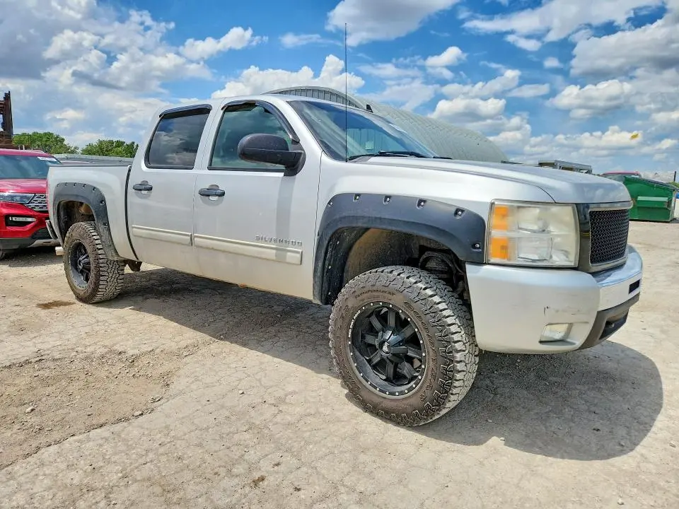2010 CHEVROLET SILVERADO K1500 LT  