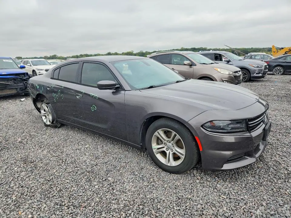 2015 DODGE CHARGER SE  