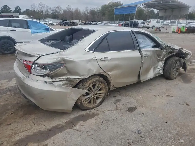 2015 TOYOTA CAMRY LE  