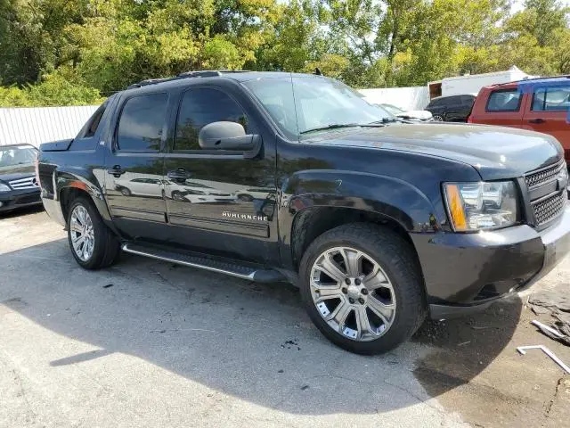 2011 CHEVROLET AVALANCHE LT  