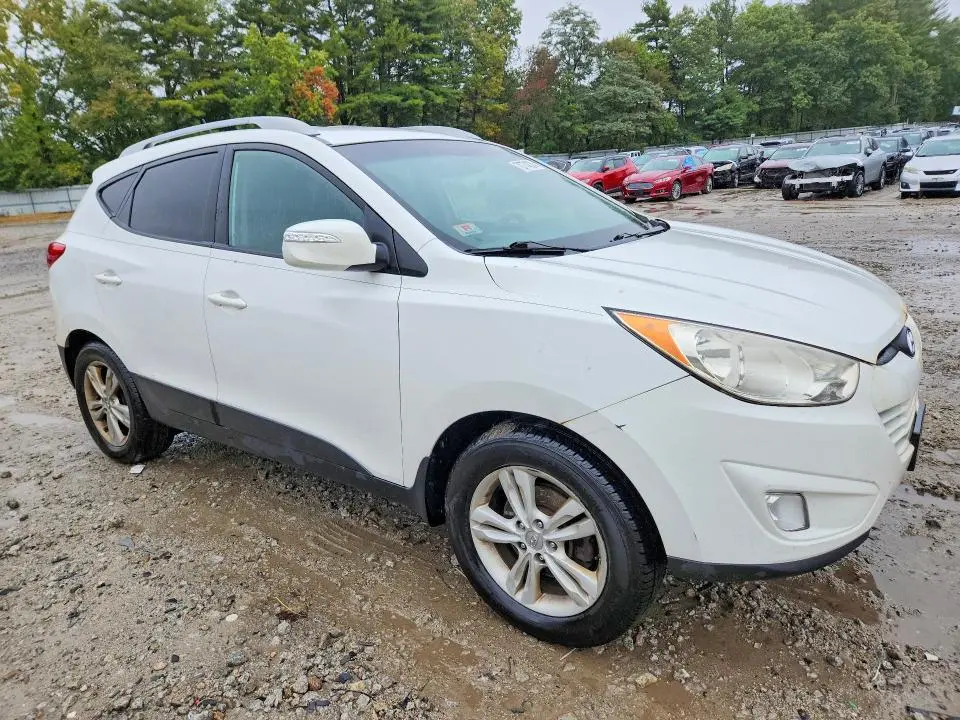 2013 HYUNDAI TUCSON GLS  