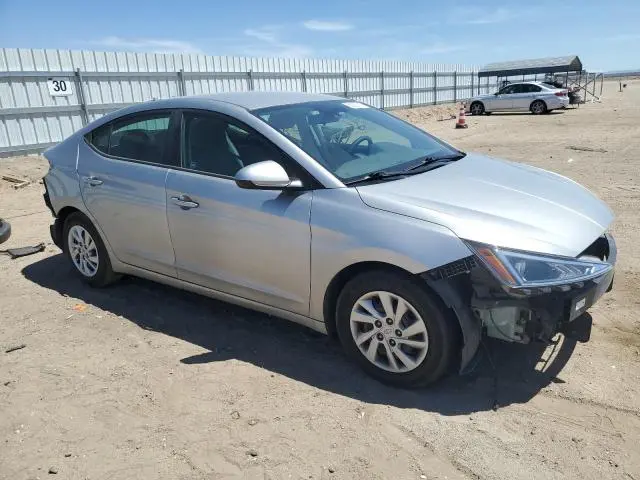 2020 HYUNDAI ELANTRA SE  