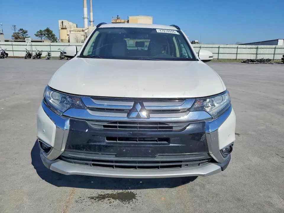 2016 MITSUBISHI OUTLANDER SE  