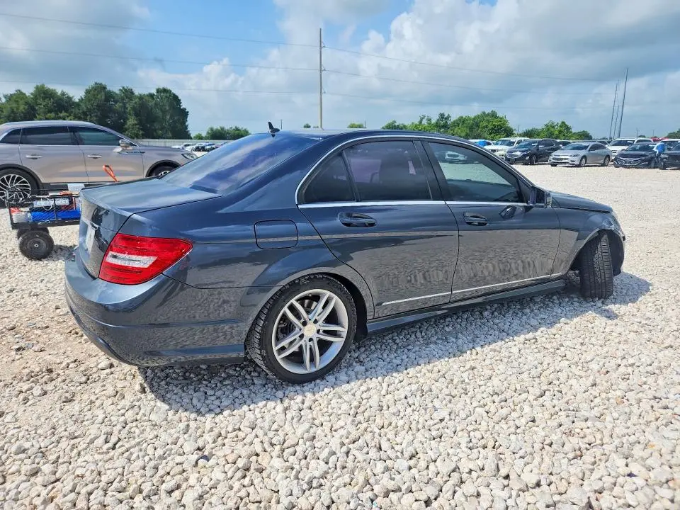 2013 MERCEDES-BENZ C 250  