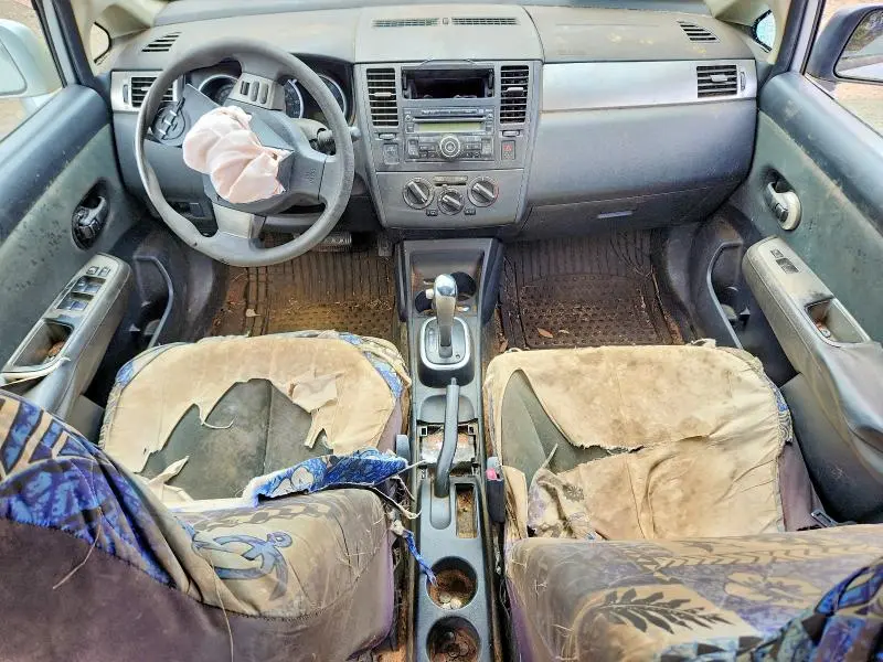 2011 NISSAN VERSA 1.8 S  