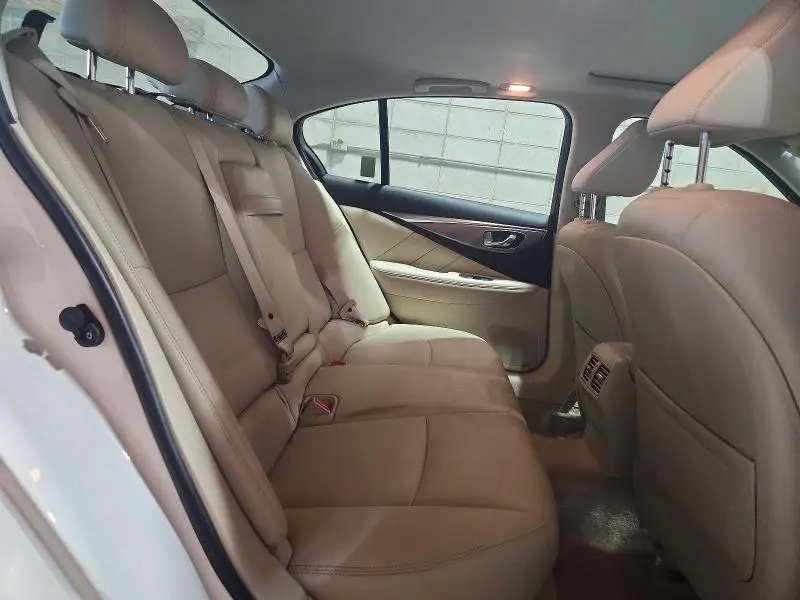 2015 INFINITI Q50 PREMIUM  