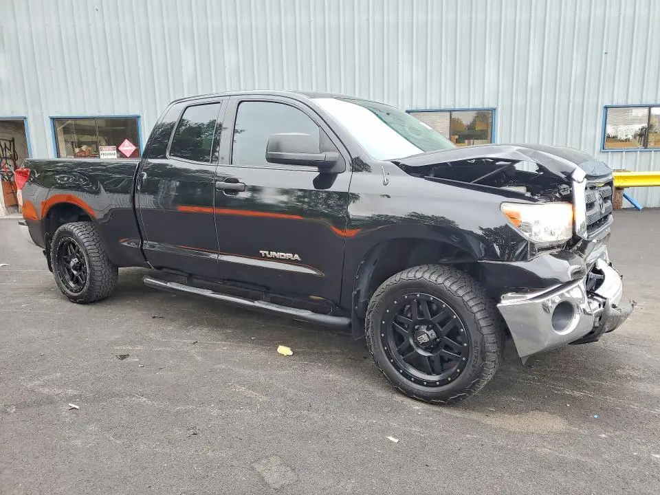 2013 TOYOTA TUNDRA DOUBLE CAB SR5  