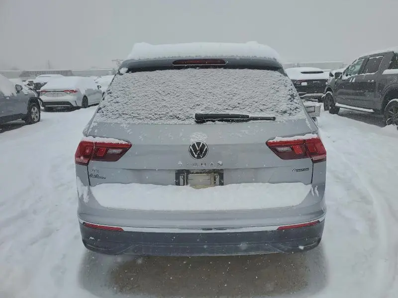 2022 VOLKSWAGEN TIGUAN SE  