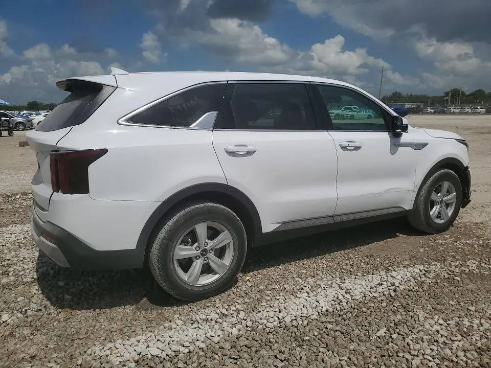 2025 KIA SORENTO LX  