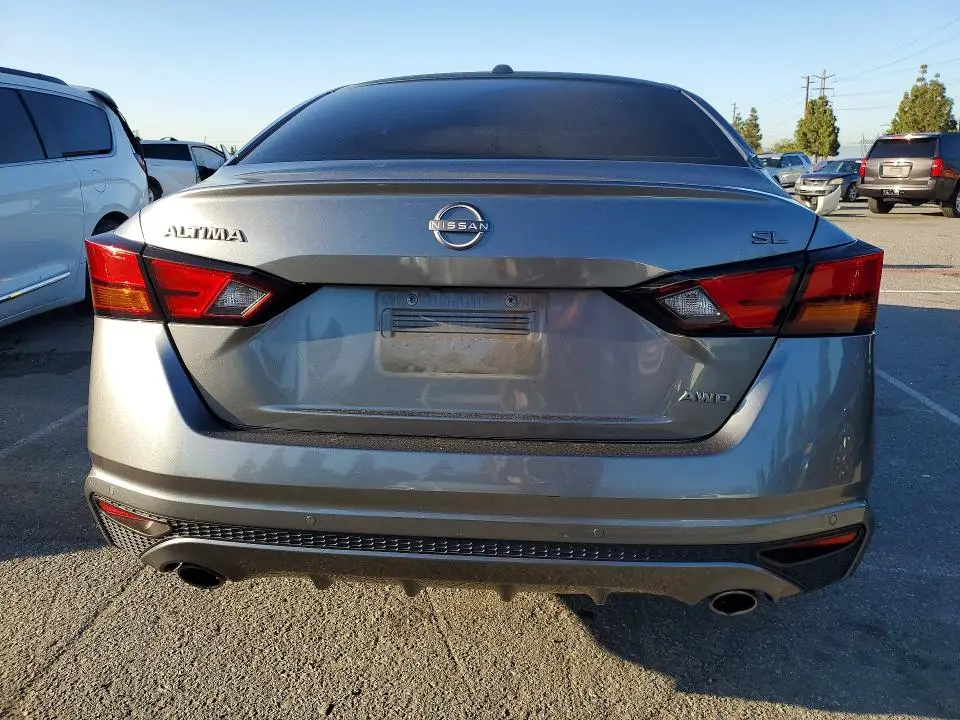 2023 NISSAN ALTIMA SL  